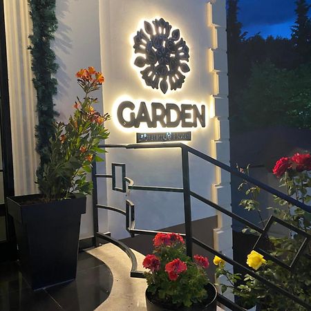 Garden Boutique Hotel 爱尔巴桑 外观 照片